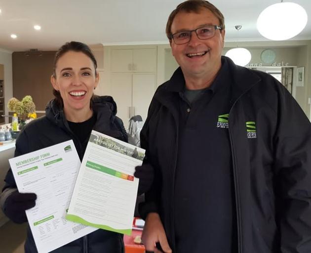 Former Prime Minister Jacinda Ardern and Chris Allen. Photo: Federated Farmers