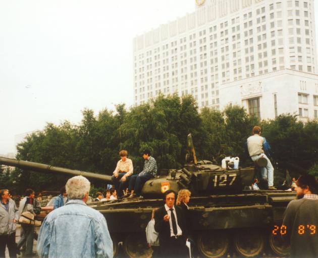 A tank in Moscow during the same coup. Photo: supplied 