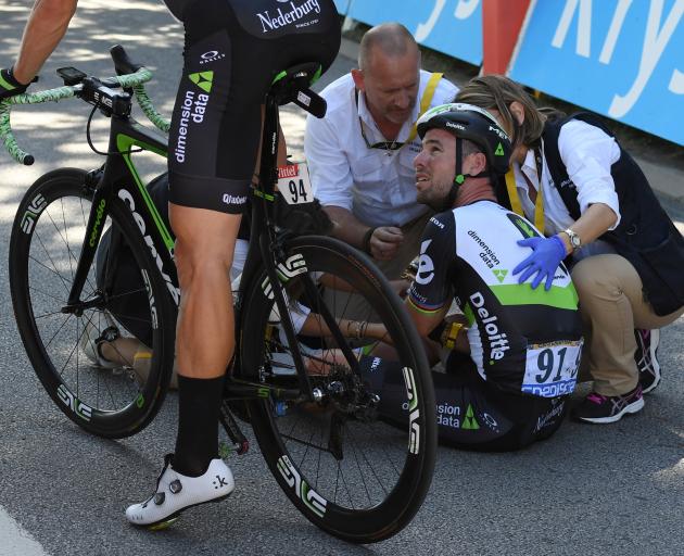 Mark Cavendish has had to withdraw from the race. Photo: Reuters 