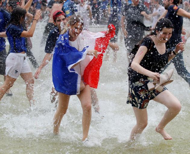 France fans celebrate. Photo: Reuters