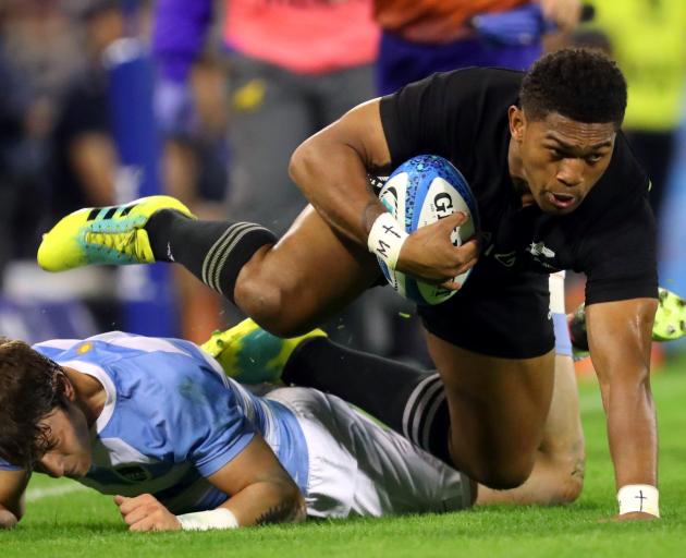 Waisake Naholo goes over the line for a try. Photo: Reuters 