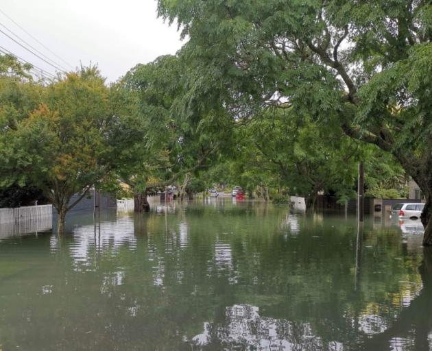 More rain is expected to fall in Auckland as the clean-up continues. Photo: RNZ/Matthew Hutching
