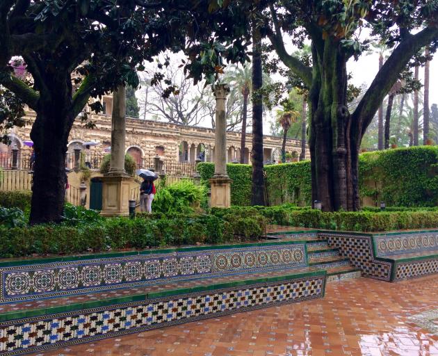 The garden of the Alcazar encapsulates all the elements of the Spanish garden. 