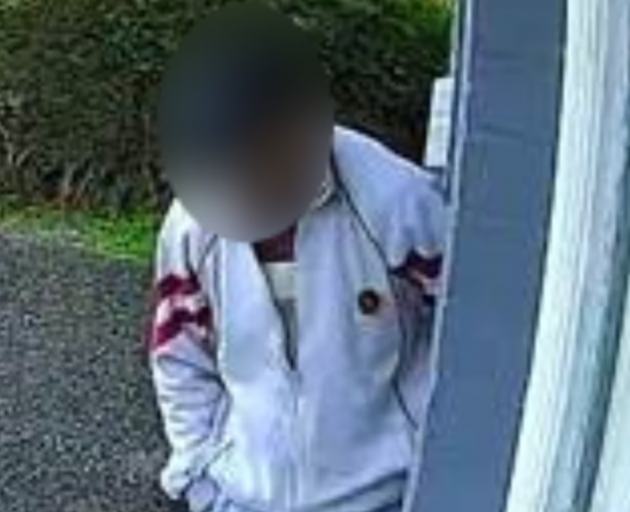 Police are seeking the tracksuit pictured in relation to the investigation. Photo: Supplied
