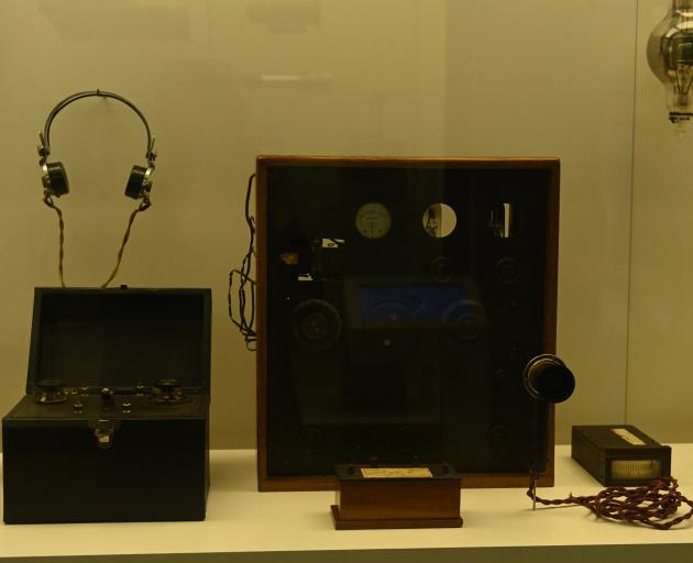 The transmitter used by Prof Robert Jack in New Zealand’s first radio
...