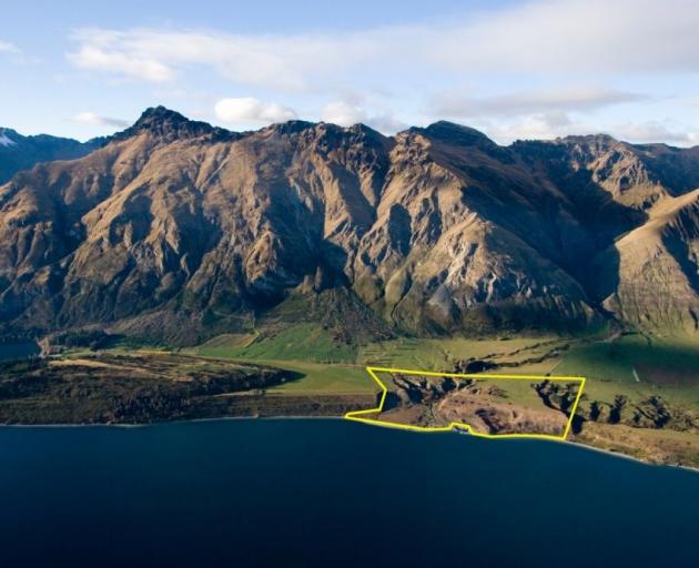 Walter Peak Estate (marked), which developer Rod Nielsen planned to turn into  a multimillion-dollar fully-integrated semi-wilderness estate. Photo supplied. 
