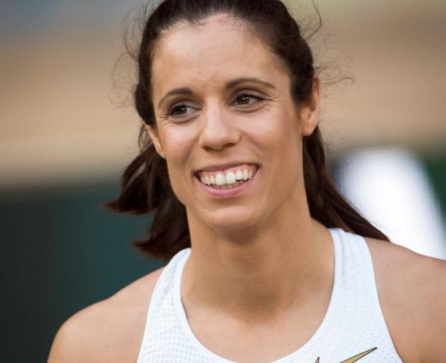 Katerina Stefanidi: "We have to decide whether to risk our health and continue training in the...