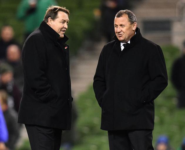 Steve Hansen (left) with Ian Foster. Photo: Getty Images 