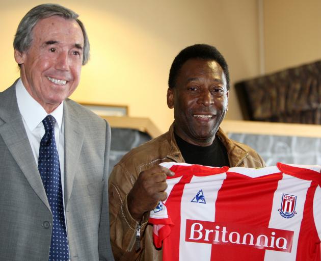 Gordon Banks and Pele at a charity match in 2008. Photo: Action Images via Reuters 
