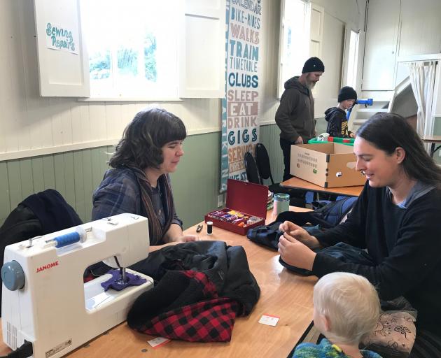 The sewing station at the Paekakariki repair cafe. 