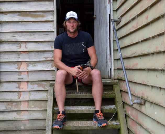 Shear 4 Blair 24-hour Shear-a-thon participant Cole Wells is targeting shearing 1000 sheep to raise money for Southland Charity Hospital. Photo: Shawn McAvinue Shear 4 Blair 24-hour Shear-a-thon participant Cole Wells is targeting shearing 1000 sheep to raise money for Southland Charity Hospital. Photo: Shawn McAvinue