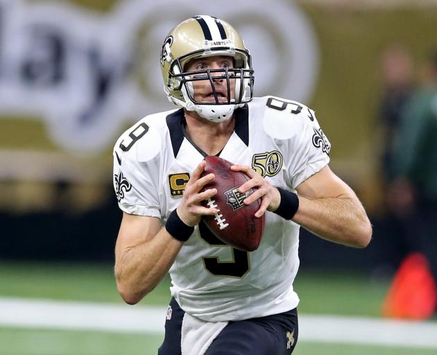 New Orleans Saints quarterback Drew Brees prepares to throw the ball in the first quarter against...