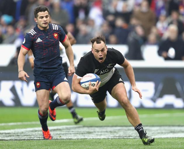 Israel Dagg runs in to score the first try for the All Blacks against France. Photo Getty Images