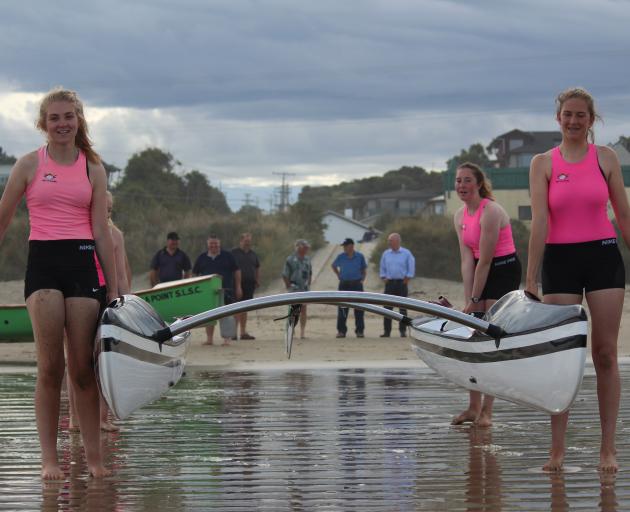 Jessica Craik (front left) and Brooke Anderson lead Olivia Van Asperen (obscured) and Kate Pride. Photo by Samuel White.