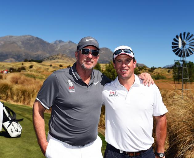 Botham (left) and Phillips are pictured on course yesterday. Photo from Photosport.