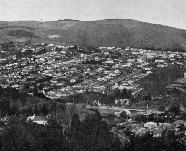 The sunny township of Opoho, North-east Valley: view from Dalmore, showing Knox College on the extreme right. - Otago Witness, 26.12.1917.