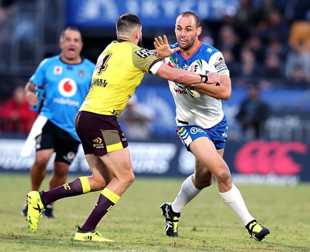 Simon Mannering carries the ball for the Warriors. Photo: Getty Images