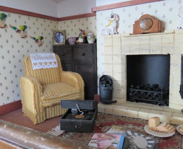 What better setting for plaster ducks on the wall than Ginny Ind's 1940s sitting room? Photos: Ginny Ind