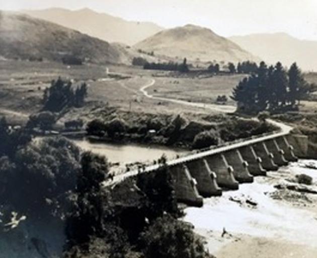 A lot can change in 80 years. This photo of the old Kawarau River Bridge at Frankton was taken by...