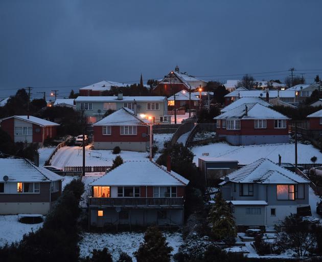 Brockville wakes to snow. Photo: Stephen Jaquiery