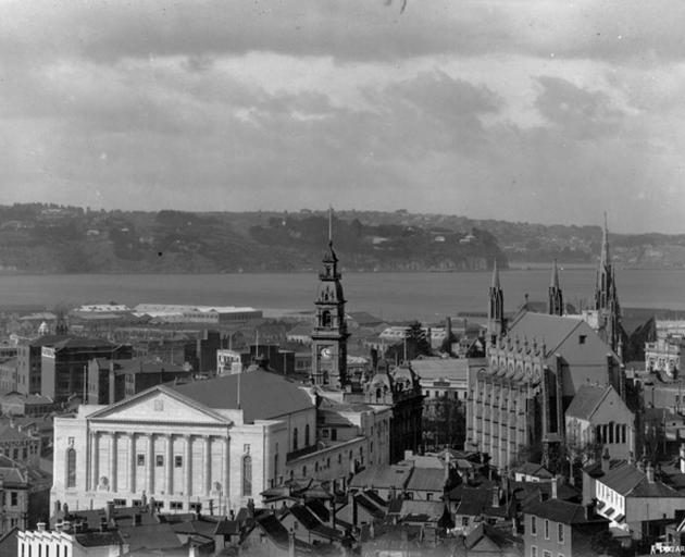 A very different looking Dunedin in days of yore - one of the images that will be discussed by Dunedin City Council archivist Alison Breese at the Savoy tomorrow afternoon. Photo: DCC Archives