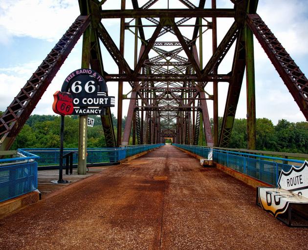 The Chain of Rocks Bridge across the Mississippi. PHOTOS: MIKE YARDLEY
...
