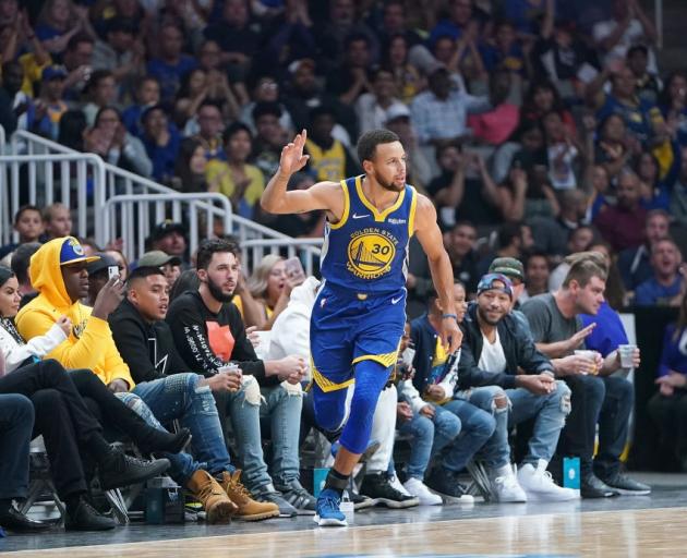 Stephen Curry is one of five elite level players on this year's Golden State Warriors roster....