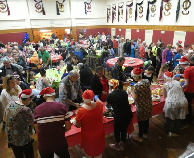 A record 150 people attended the annual Invercargill Christmas lunch hosted by Mayor Tim Shadbolt. Photo: Ben Waterworth