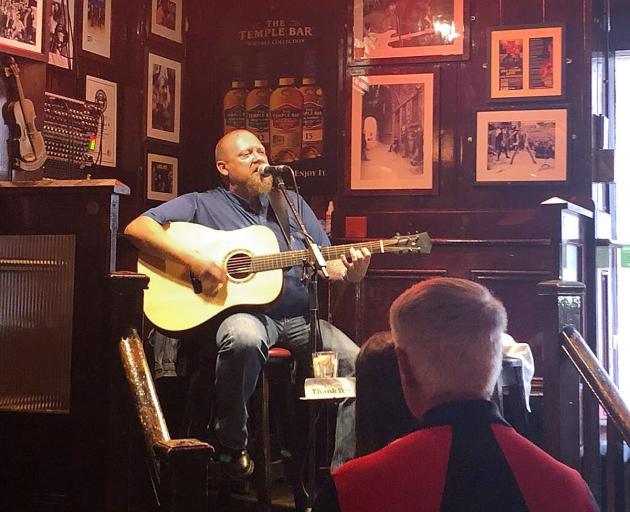 Traditional Irish music in The Temple Bar. Photos: Sarah Vilela da Silva 