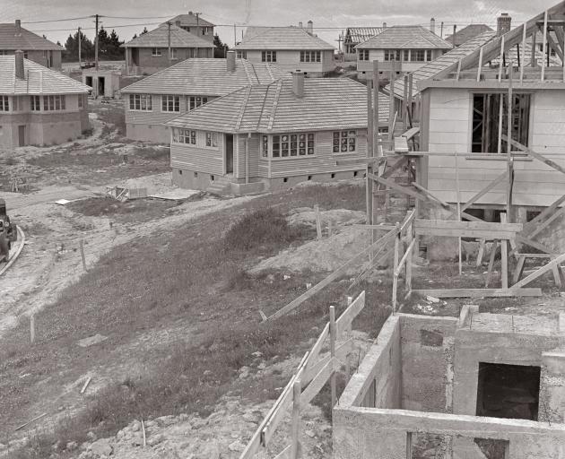 Stenhope Crescent takes shape in December 1948. Photo: Evening Star 