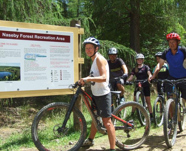 Cunningham mountain deals biking trails