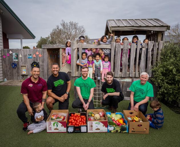 KiwiHarvest Auckland drivers and volunteers deliver packages to the Apii Potiki Community...