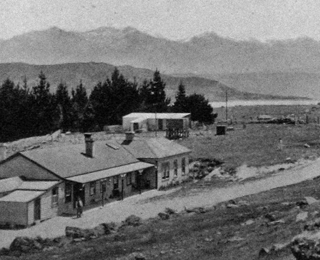 Lake Pukaki, with the Southern Alps in the distance - the junction of the Hermitage and Lake Wakatipu roads. - Otago Witness, 15.1.1919