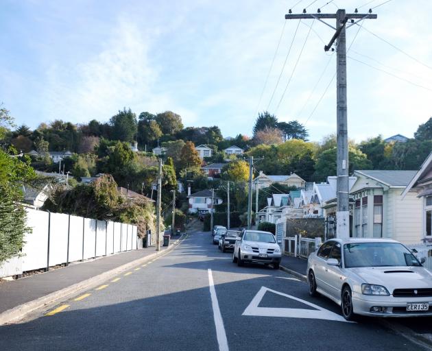 MacBeth St, or Macbeth St, in Caversham, its street signs and a 1959 letter to the editor of The...