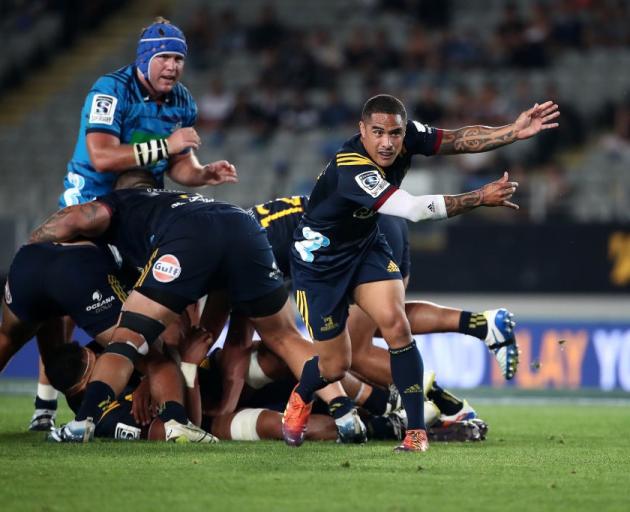 Highlanders halfback Aaron Smith will miss six weeks with injury. Photo: Getty Images