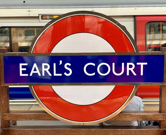 The London Underground 1973 Stock trains still call at the Piccadilly Line’s Earls Court station.