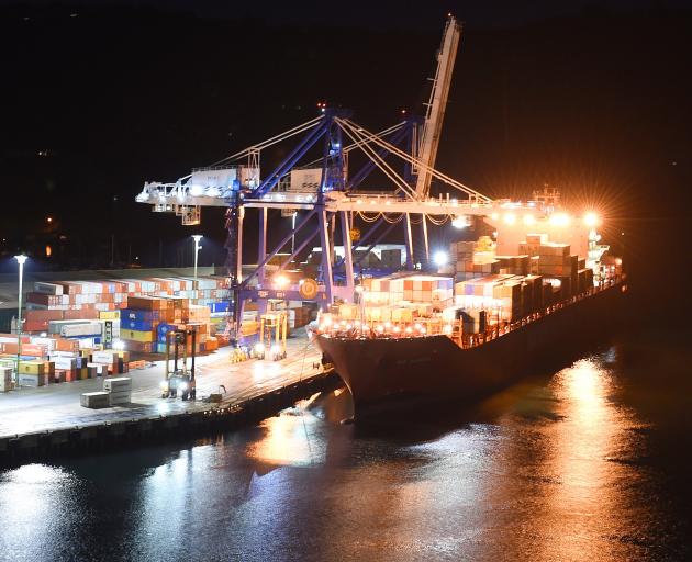 Port Otago workers have given notice of an overtime ban over disagreement with management over...