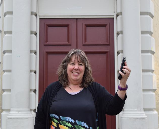 PGF counsellor Fiona Cambridge, of Dunedin, wants the Government to improve gambling rules to protect vulnerable people against the lure of offshore gambling, easily accessed on a smartphone. Photo: Shawn McAvinue