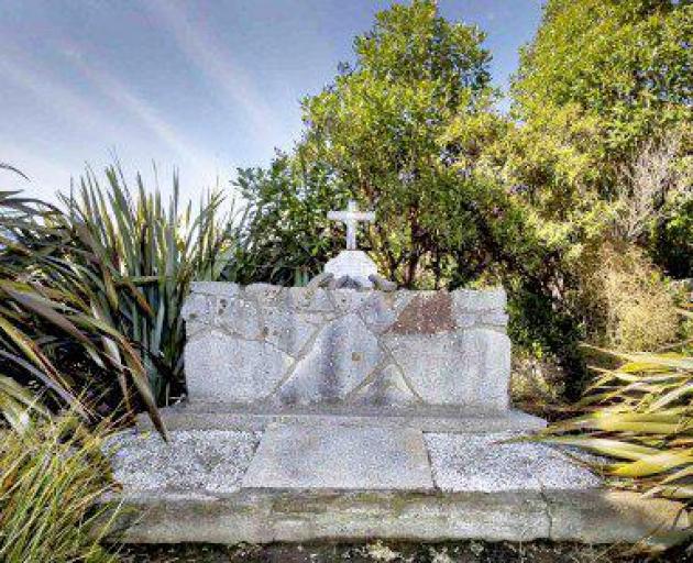 Reserve status is unlikely to be revoked at a Maori burial ground on Purau Ave, which must happen in order for local rūnanga to reclaim the land. Reserve status is unlikely to be revoked at a Maori burial ground on Purau Ave, which must happen in order for local rūnanga to reclaim the land.
