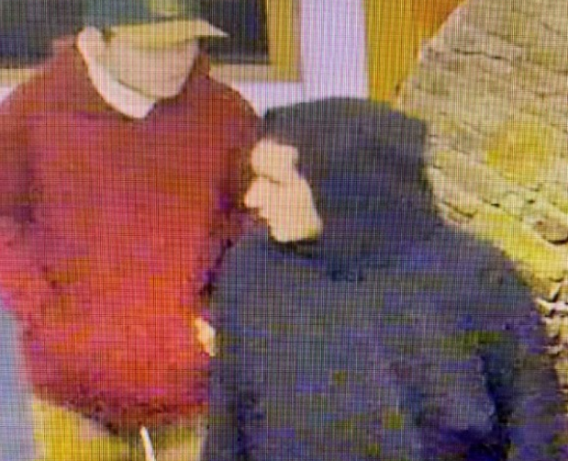 CCTV shows the two men police are seeking in relation to a Ferry Rd robbery. 