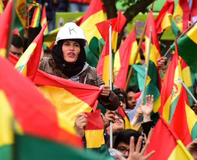 NO ARCHIVE: People celebrate after Bolivia's President Evo Morales announced that he will resign, in La Paz. Photo: Reuters