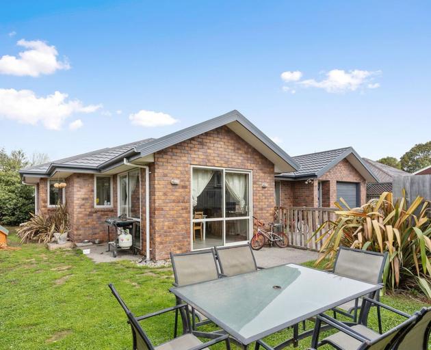 14A Cardiff Ave, Somerfield.