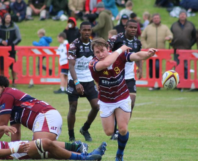 Southland halfback Jay Renton moves the ball on during Southland’s 43-31 win over the Nadroga...