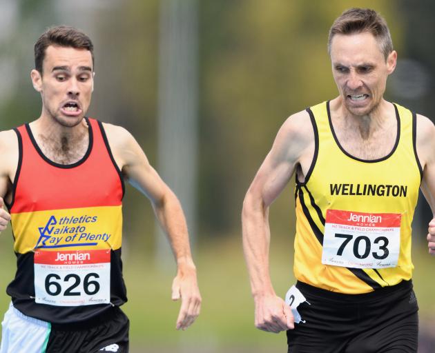 Wellingtonian Nick Willis (right) wins the men’s 1500m from Julian Oakley, of Waikato-Bay of...