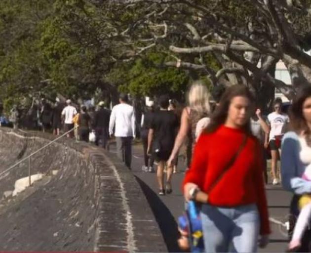 There was no social distancing on Tāmaki Drive in Auckland on Saturday. Photo: TVNZ