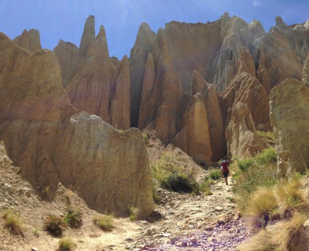 Adding 14km to the trip was worth it to see the stunning Clay Cliffs.