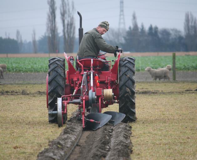 Robert Weavers perfects his cut during the vintage qualifying ploughing match.