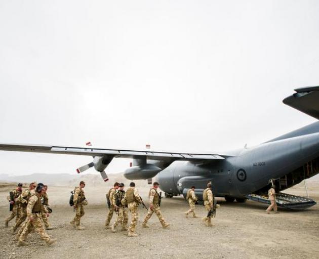 The New Zealand Defence Force is getting a new fleet of Hercules planes, to replace 1960s...