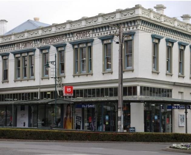 H&J Smith in Gore will be downsizing, while stores in Balclutha and Te Anau will close outright....