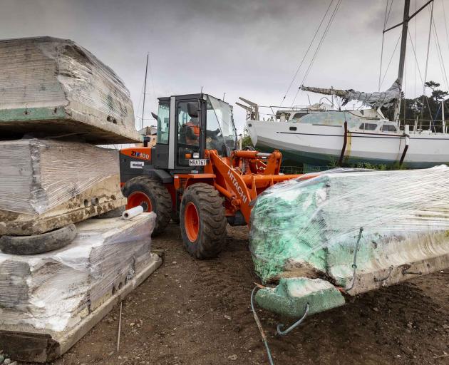 A contractor began removing the pontoons on Monday. Photo: Newsline / CCC